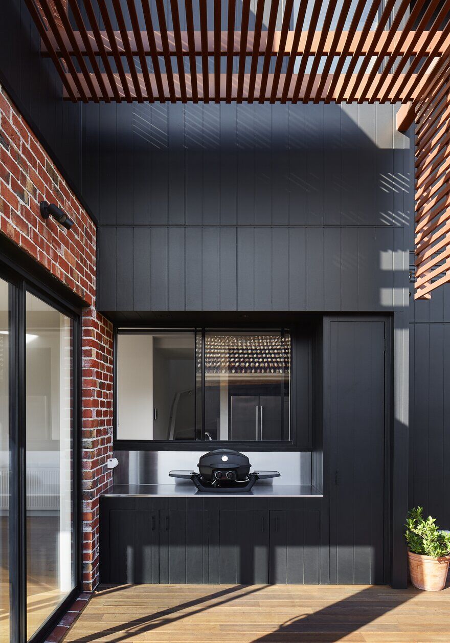 new double story residence, Melbourne / Atlas Architects