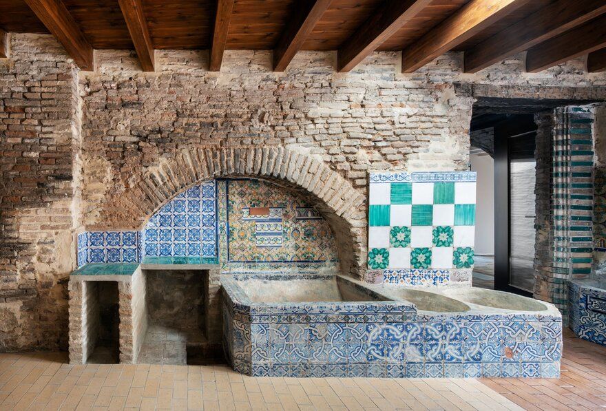 Renovation of the ancient pottery factory Montalván, AF6 Arquitectos