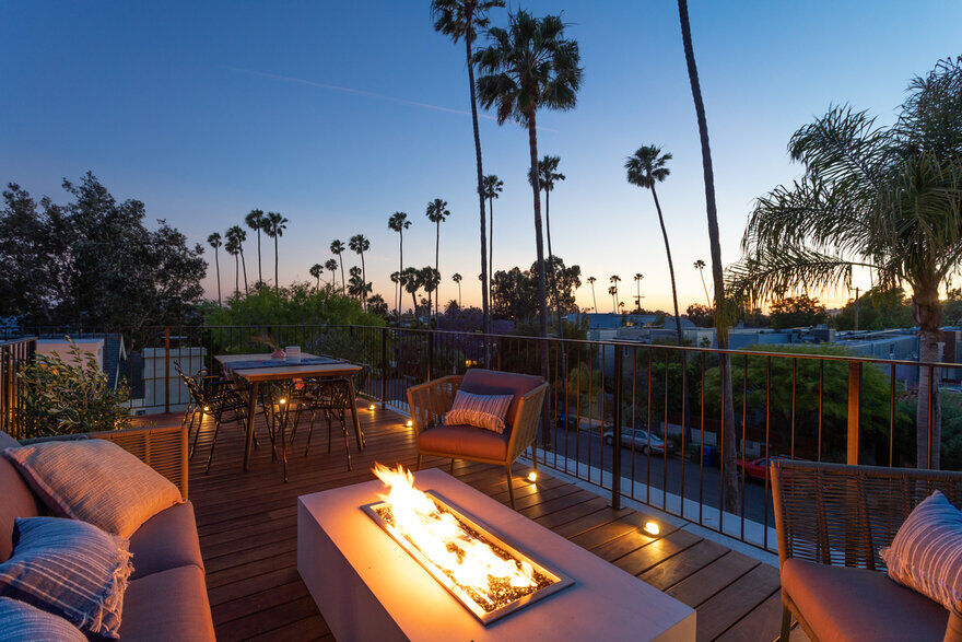 terrace, fireplace, Venice Beach, California