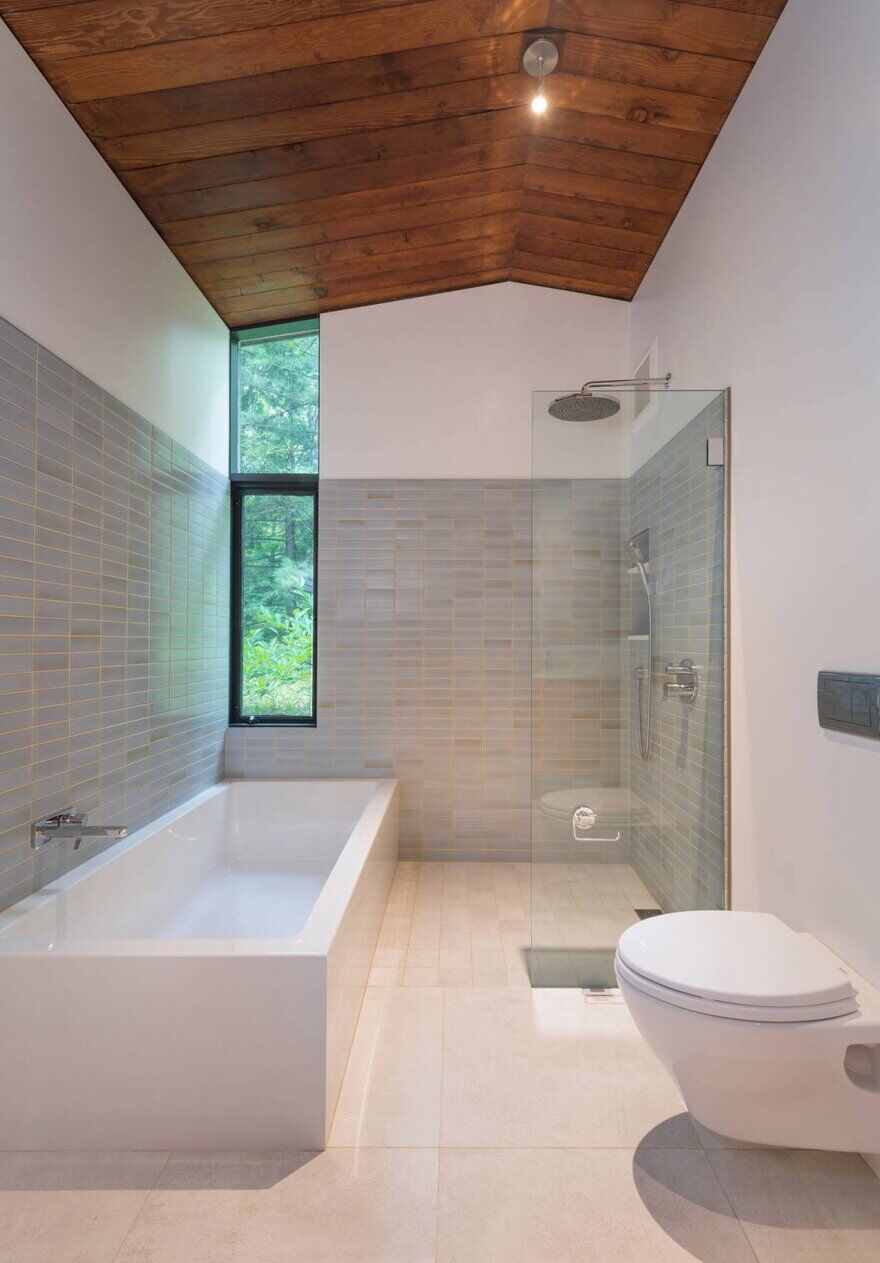 bathroom, Mid-Century-Modern Renovation by Flavin Architects
