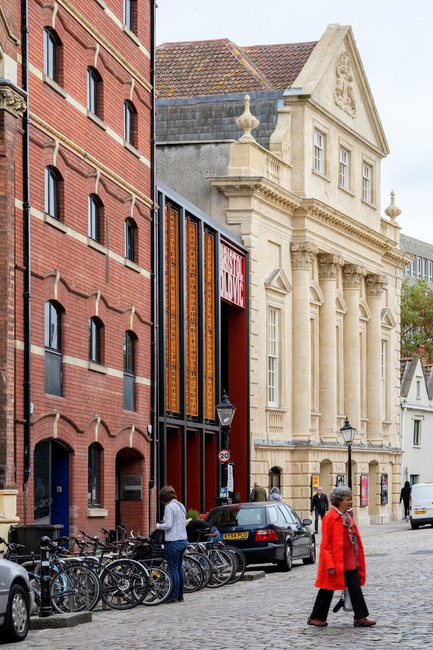 Bristol Old Vic — a New Public Face for a Georgian Theatre