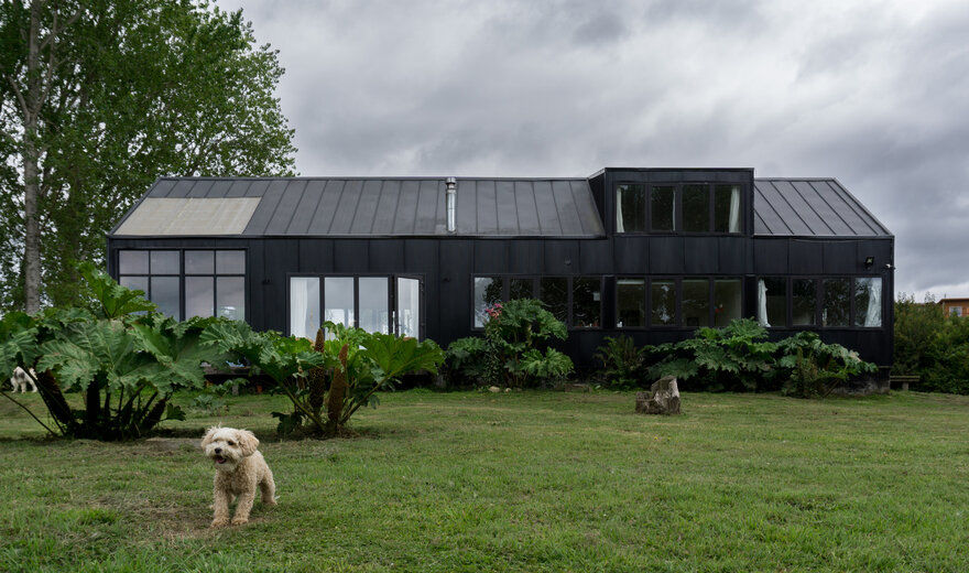 Casa KDDK in Frutillar, Chile / Karina Duque Arquitecto