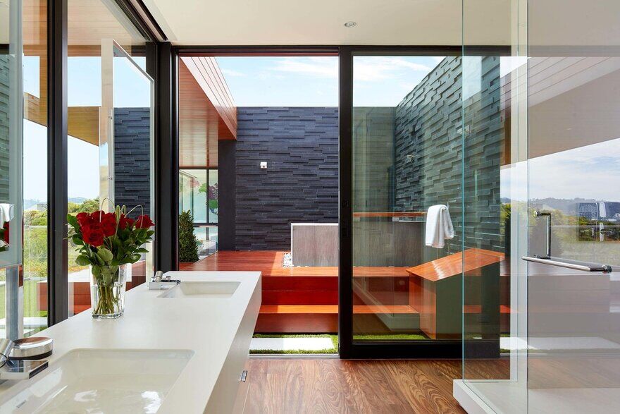 bathroom / Swatt | Miers Architects