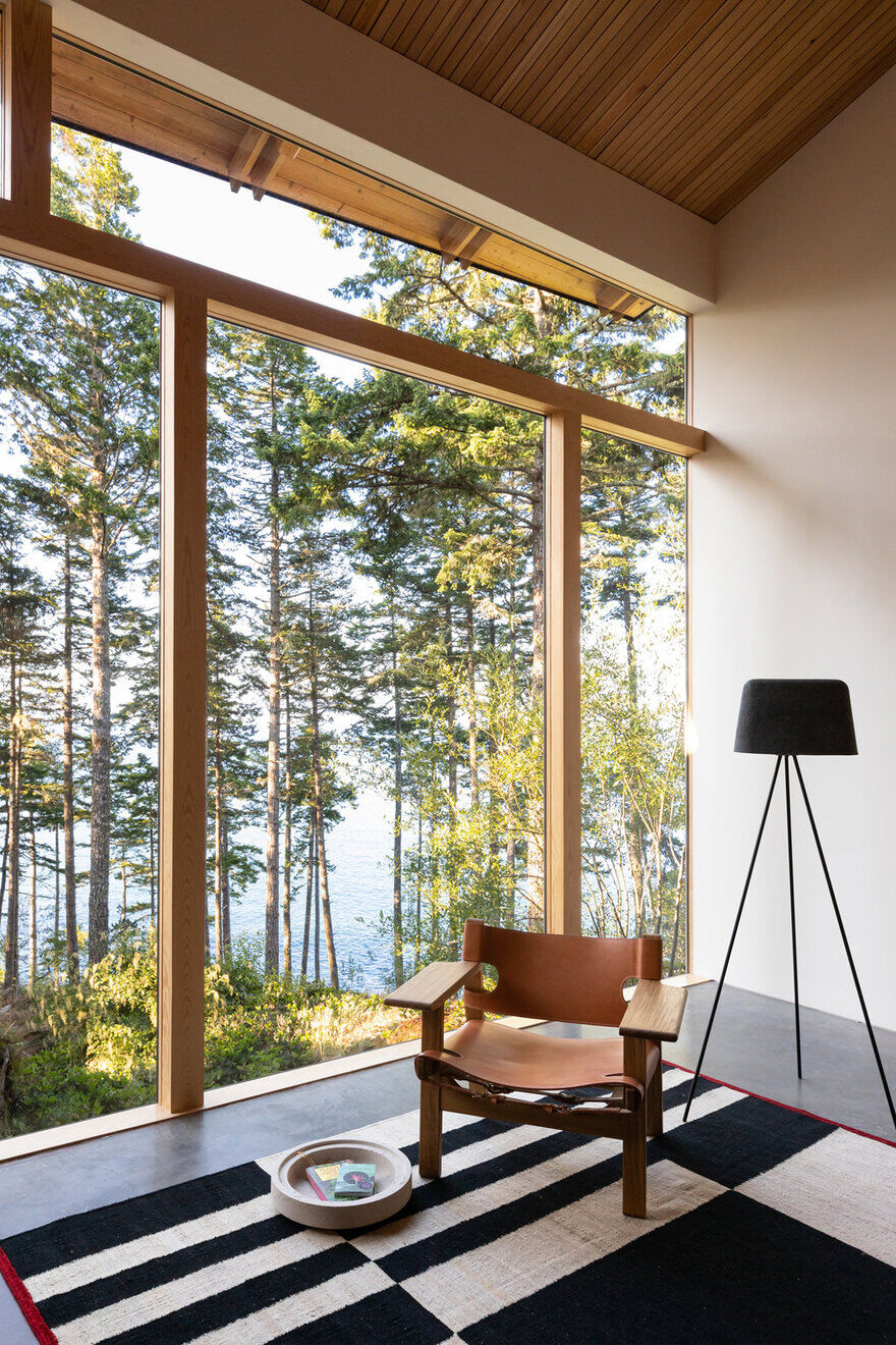 Campos Studio Has Integrated Sooke House with the Rhythm of the Forest