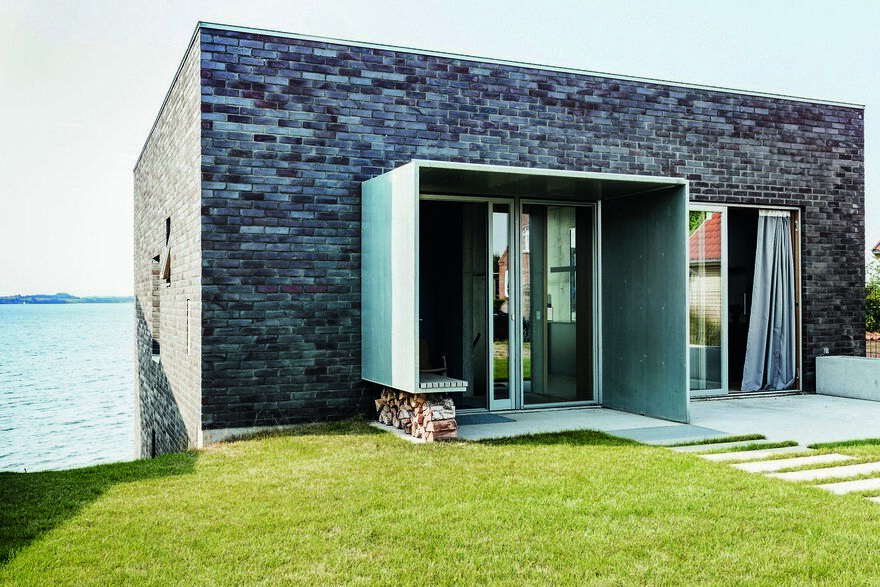 The Architect's Concrete Home / Frederiksen Architects