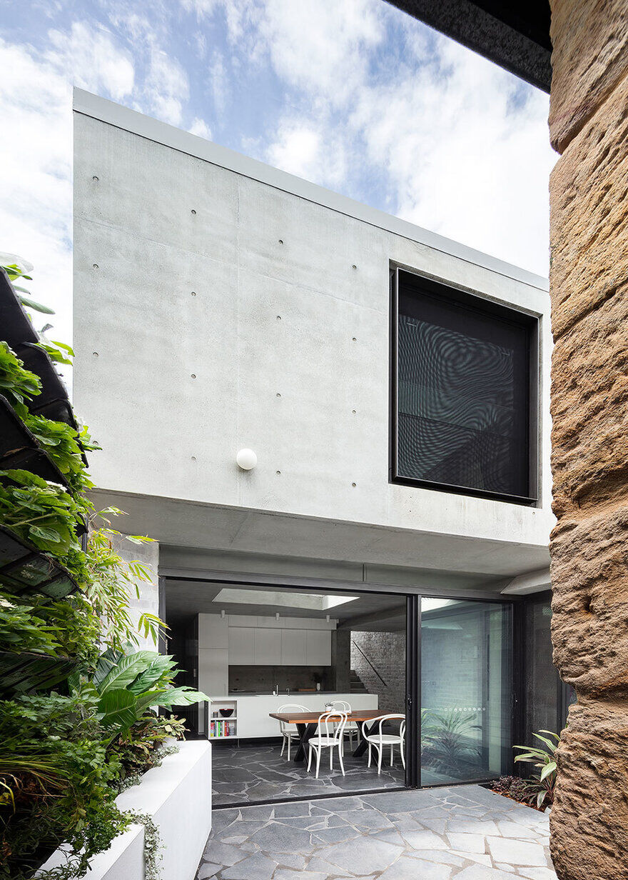 Balmain Rock House in Sydney / Benn & Penna Architects