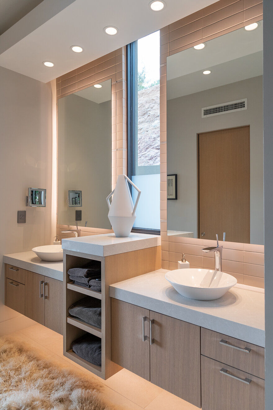 bathroom / Kendle Design Collaborative