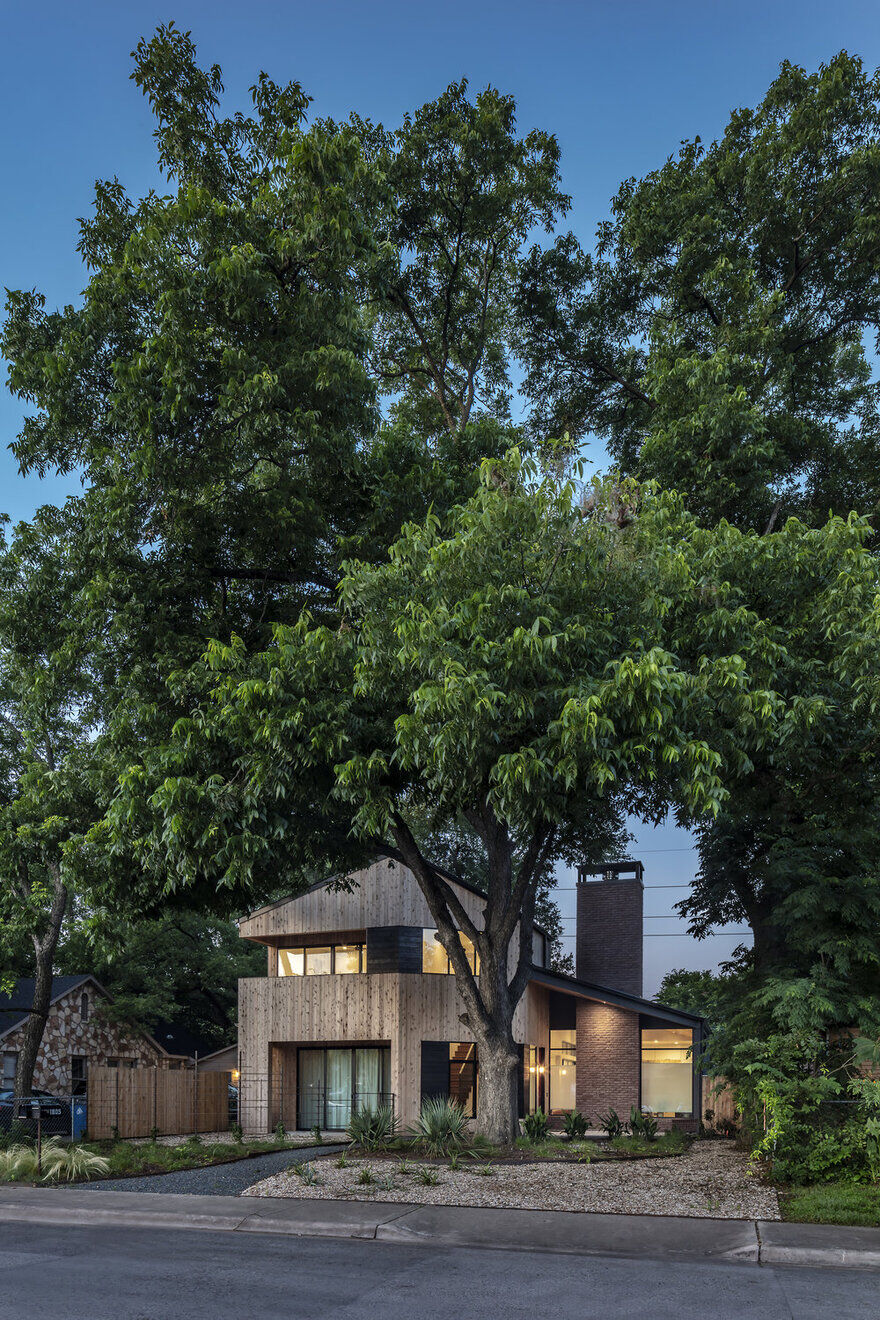 Hewn House in Texas / Matt Fajkus Architecture