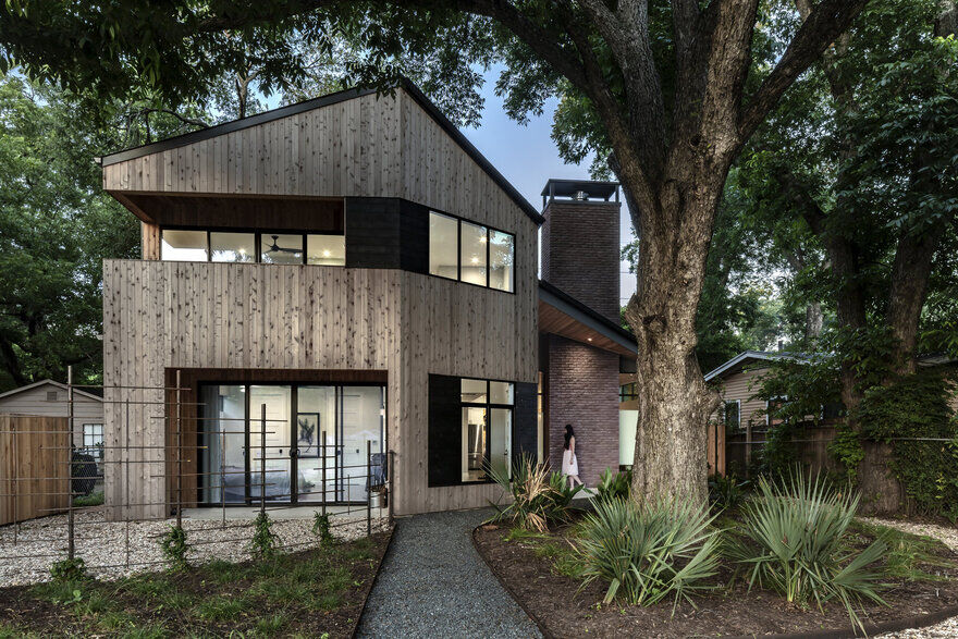 Hewn House in Texas / Matt Fajkus Architecture