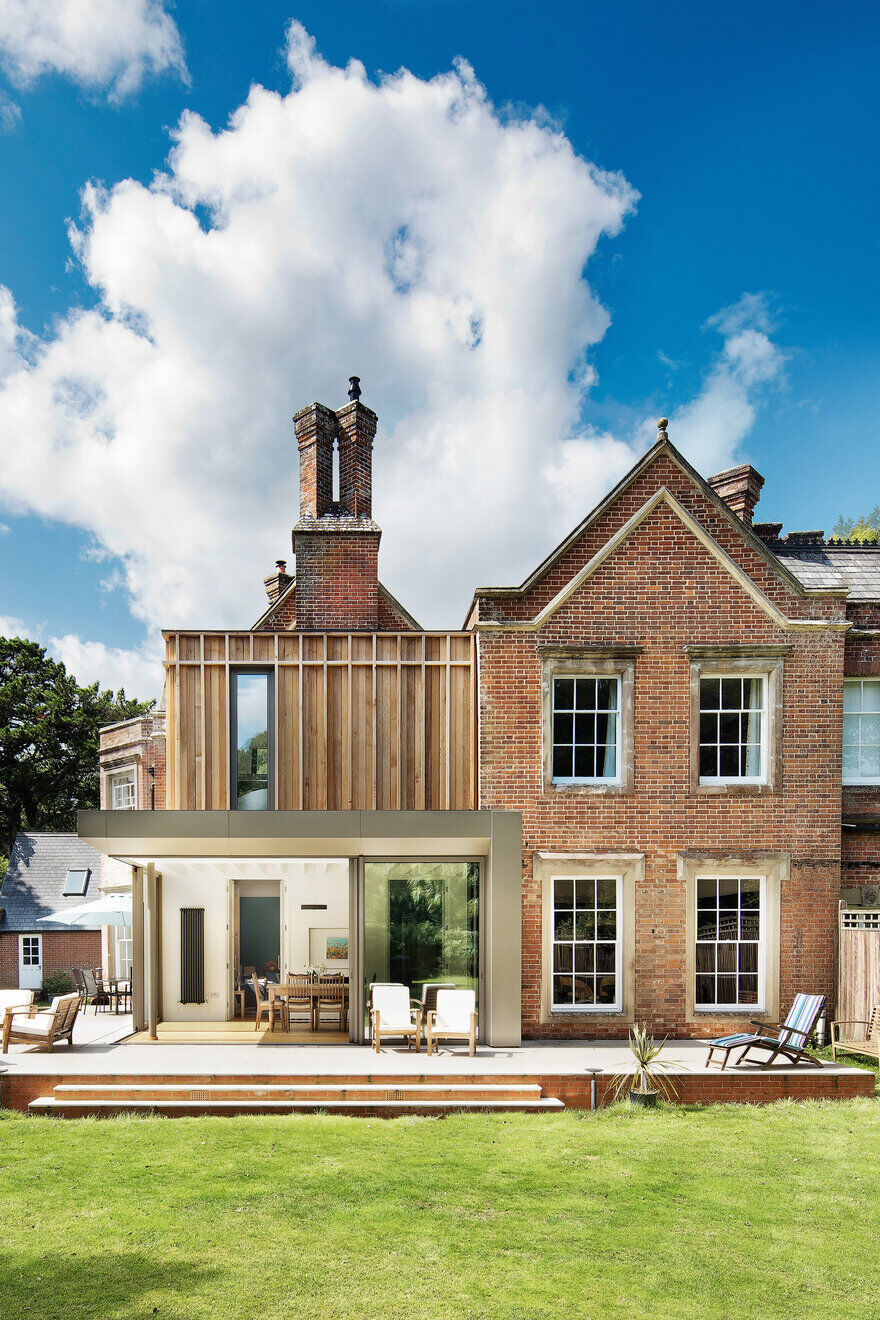 Historic Family Home Complimented with Contemporary Extension in Hampshire