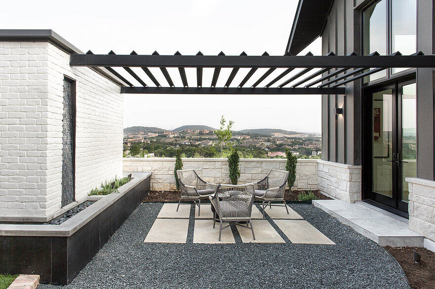 terrace / Cornerstone Architects