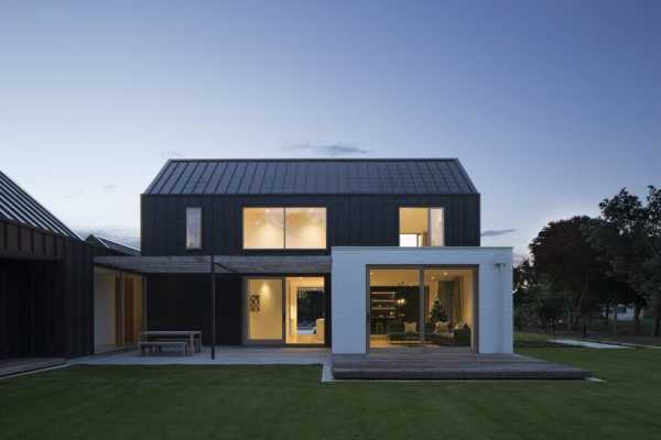 Ryan House by Arthouse Architects is a Contemporary Take on the Gable Form