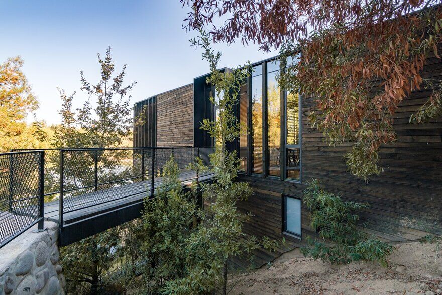 Slope House on the Edge of Lake Rapel, Chile / hsu-rudolphy