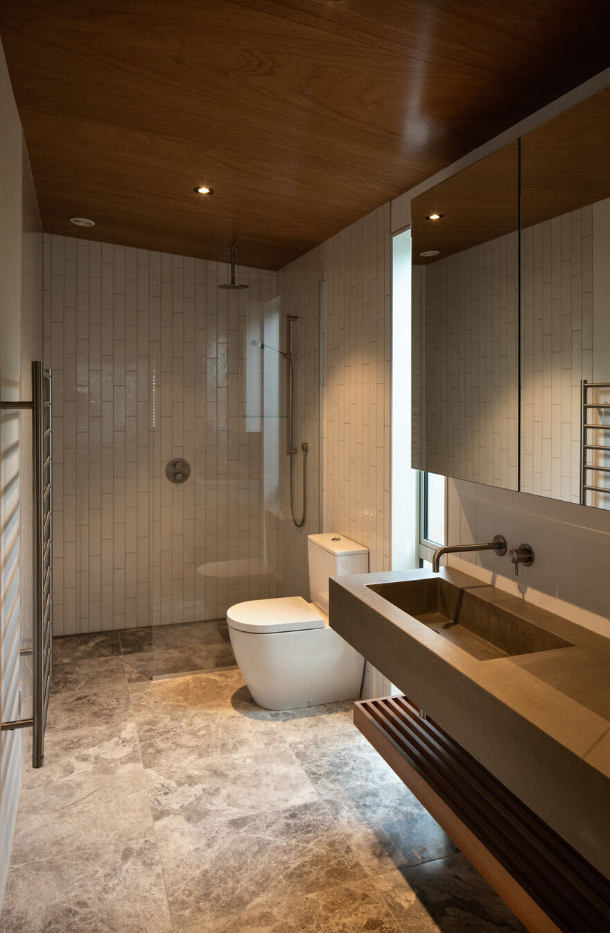 bathroom / Strachan Group Architects