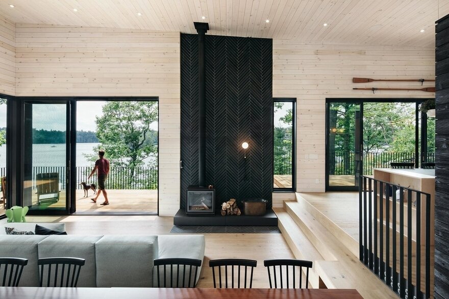 Lake Joseph Cottage / VFA Architecture + Design
