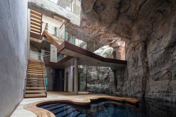 Troglodyte Villa, Monaco / Jean-Pierre Lott Architecte