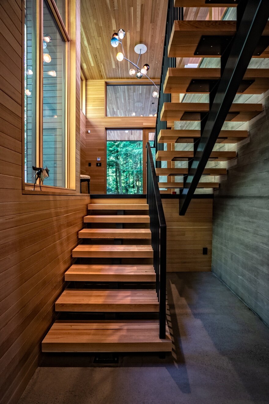 staircase/ Altius Architecture