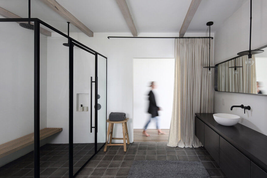 bathroom / Bruns Architecture