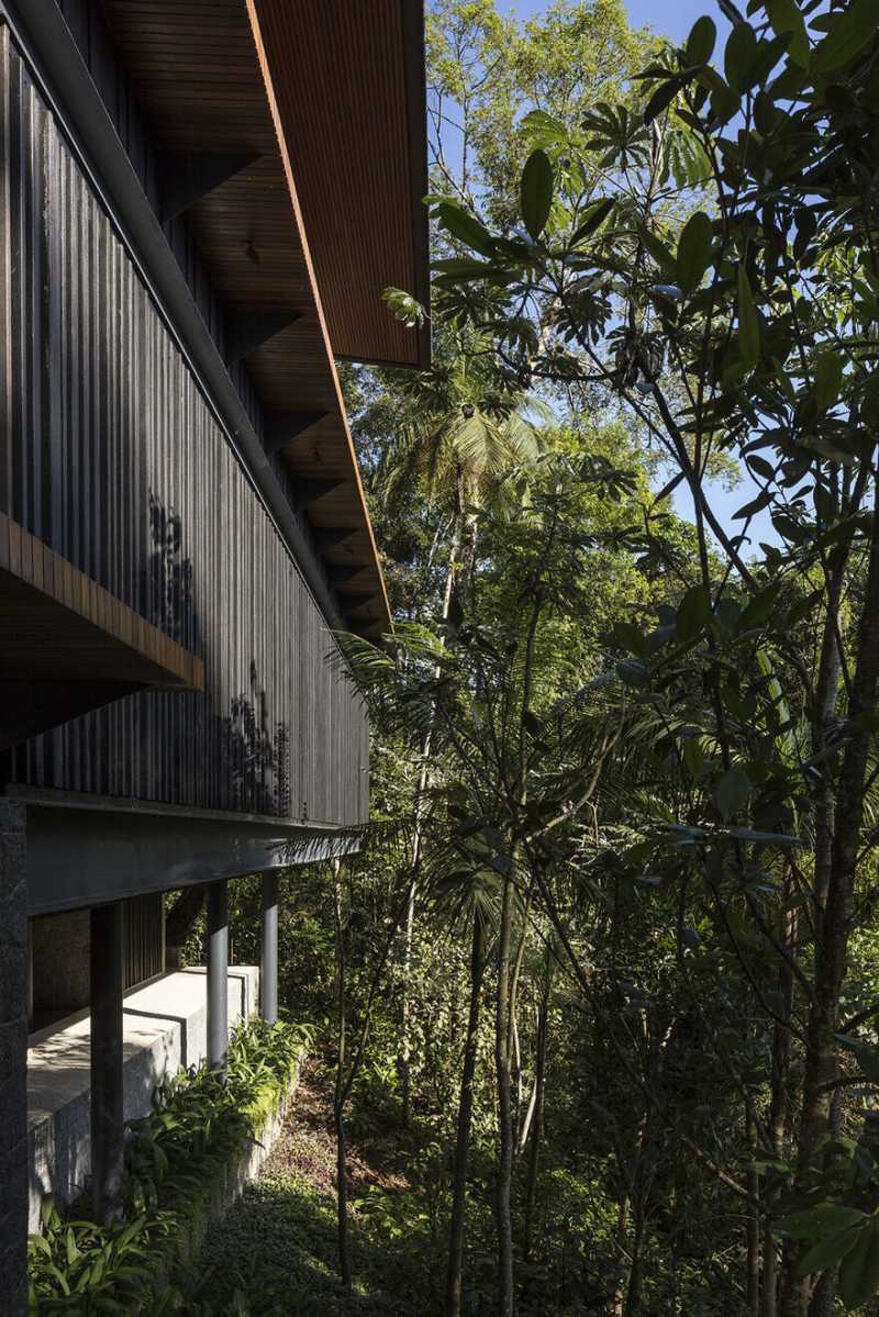 MH Residence - Beach House on the Coast of São Paulo