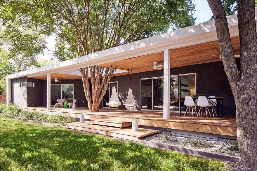 Y House, an Addition and Renovation to a 1960's Texas Ranch Style House