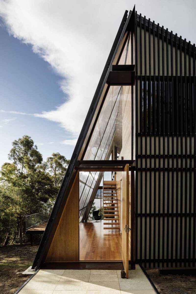 Apollo Bay House on Tasmania’s Idyllic Bruny Island