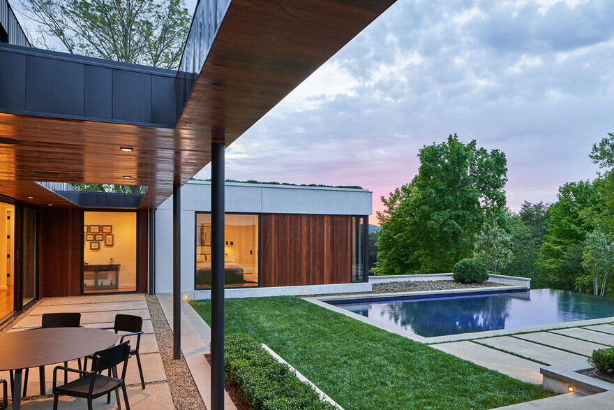 pool, Tennessee / Sanders Pace Architecture