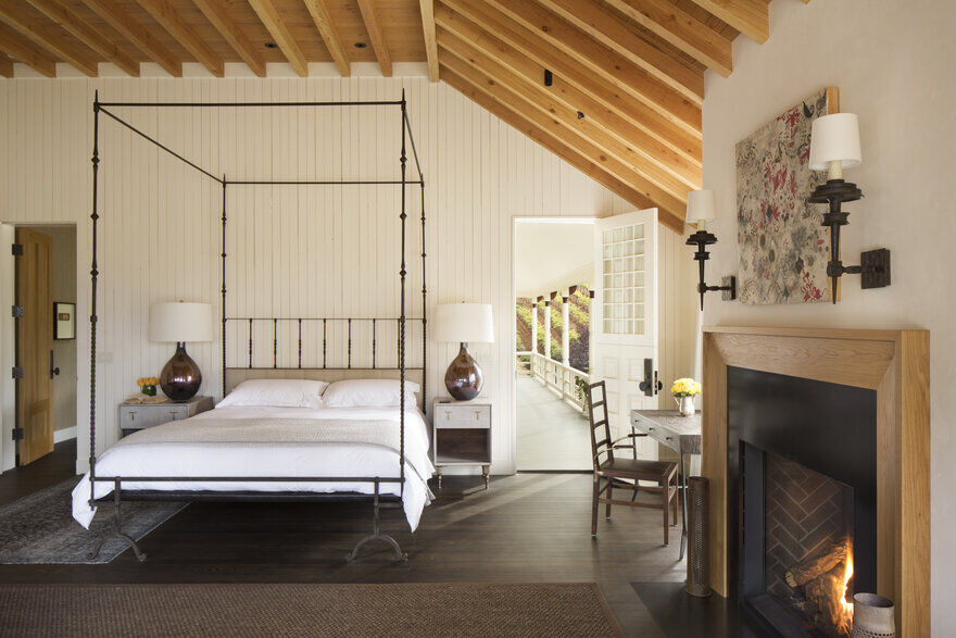bedroom, Napa, California by Richard Beard Architects