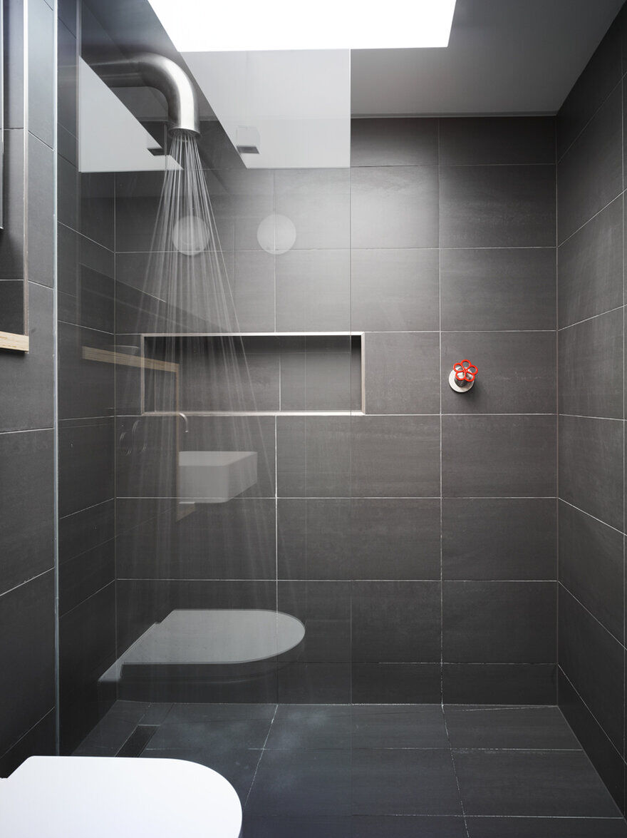 bathroom, Well Lane project, Mulroy Architects