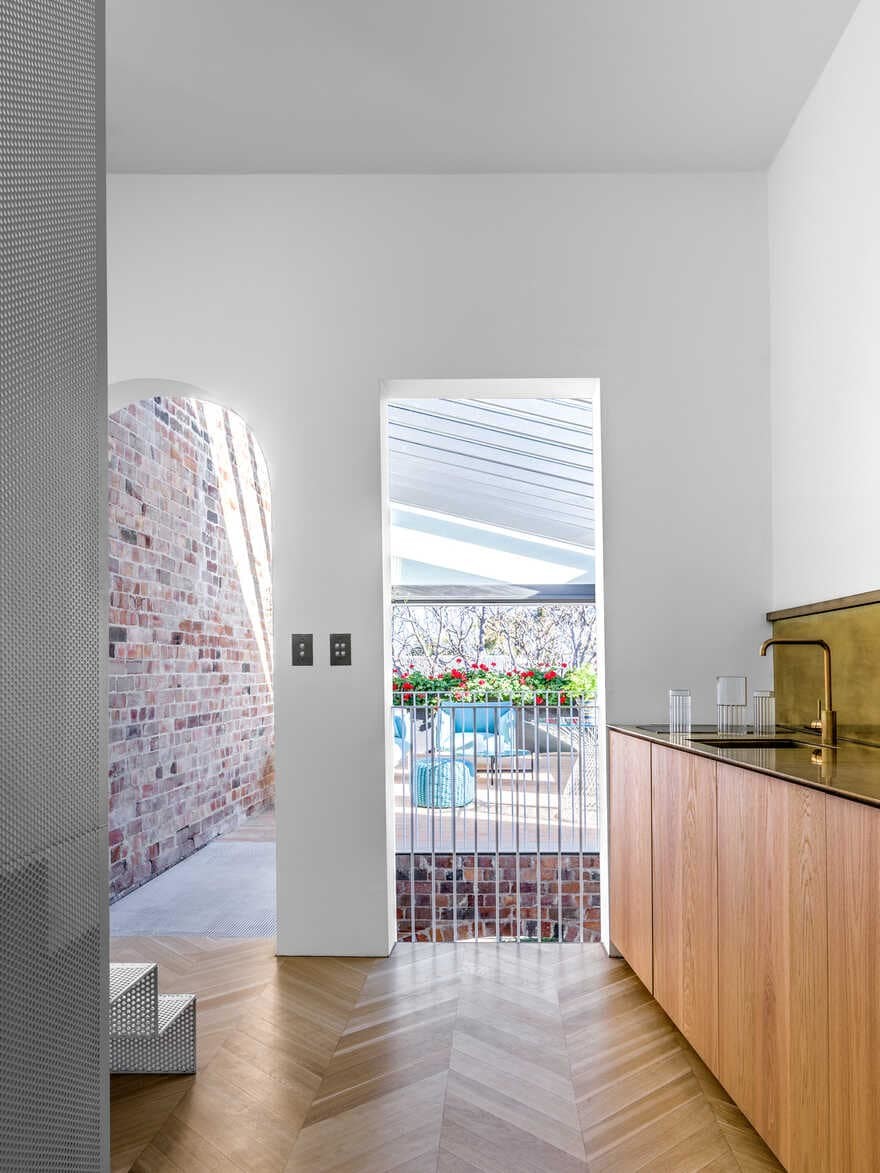 Italianate Style House / Renato D'Ettorre Architects