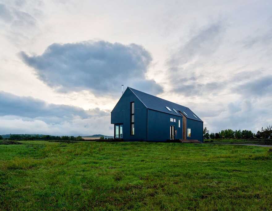 Alberta Modern Farmhouse