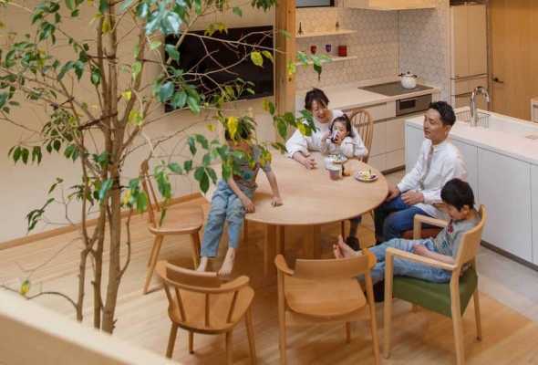 House in Kyoto That Combines Modern Structure with Traditional Japanese Style