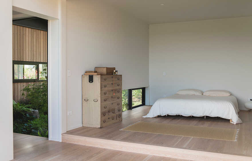 bedroom, Japanese Modernism Meets New Zealand Construction