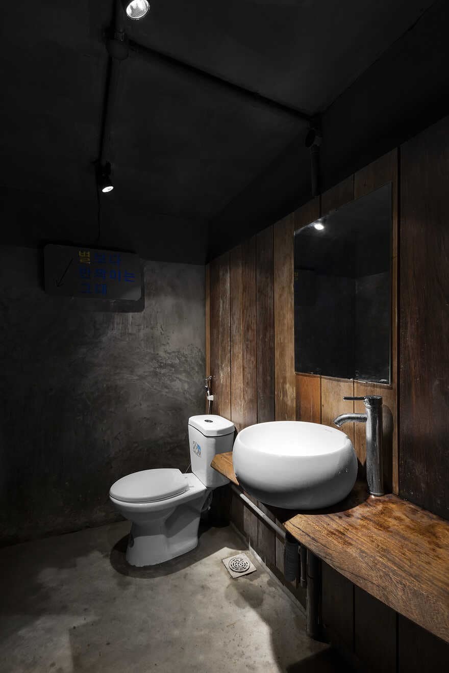 bathroom, Hai Phong, Vietnam / StudioW