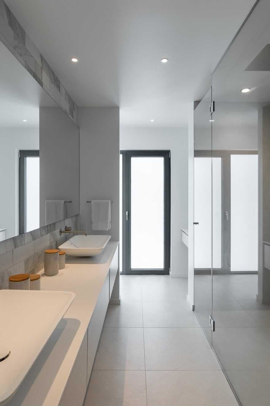 bathroom / Chevalier Morales Architectes