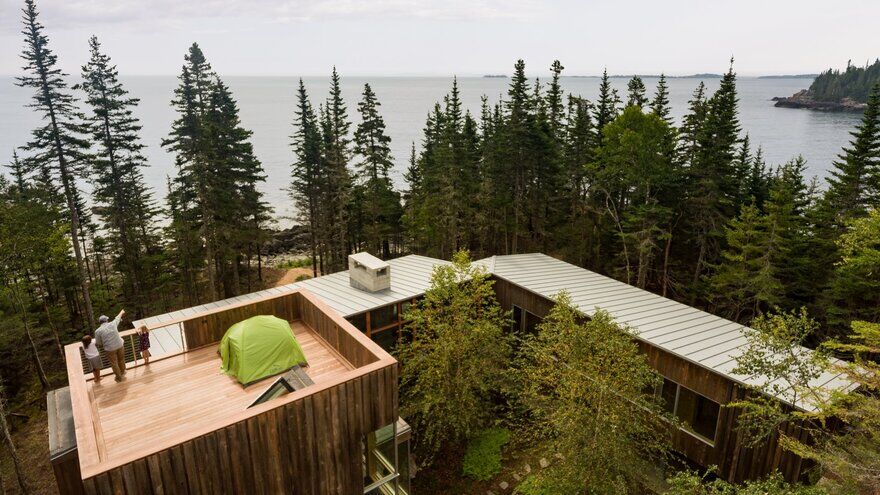 Englishman Bay Retreat / Whitten Architects