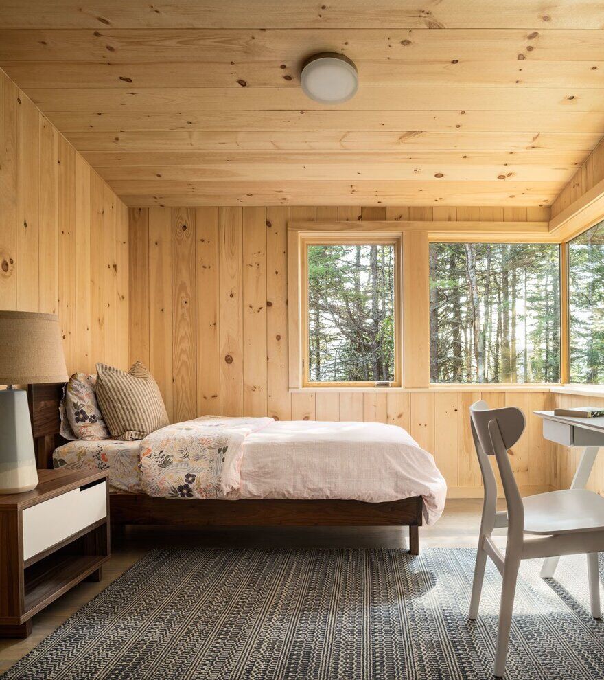 bedroom / Whitten Architects