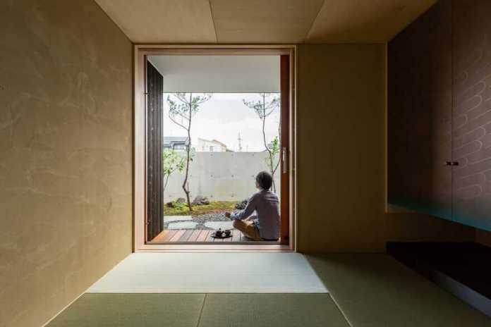 Hikone House, Japan / Hearth Architects