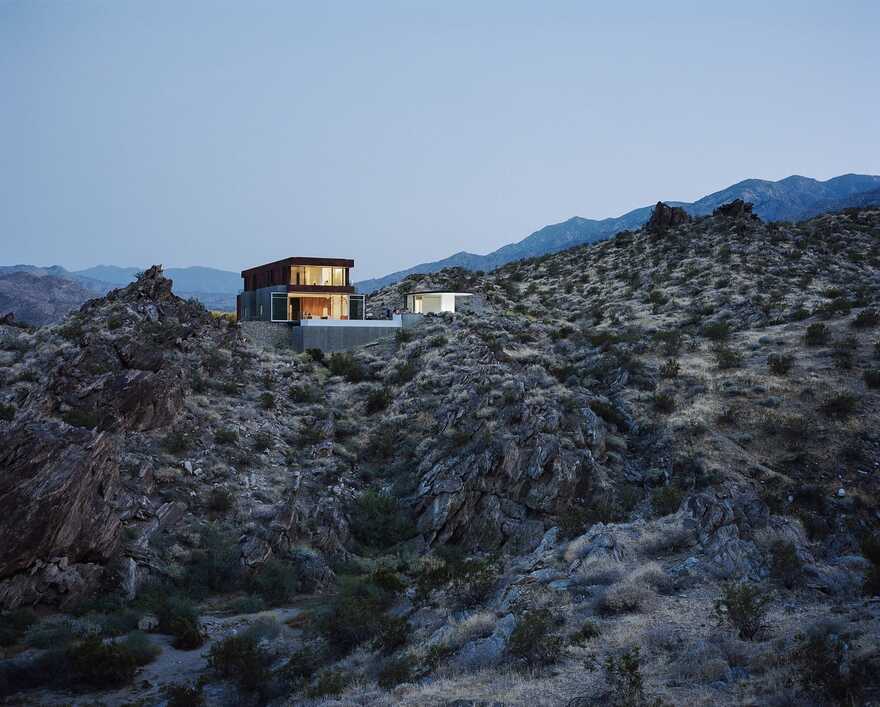 Ridge Mountain Residence / EYRC Architects