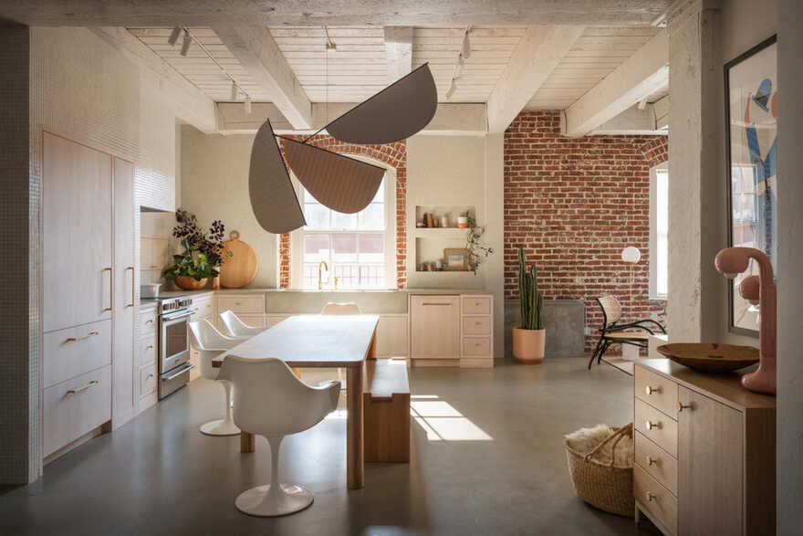 dining room/ Jessica Helgerson Interior Design