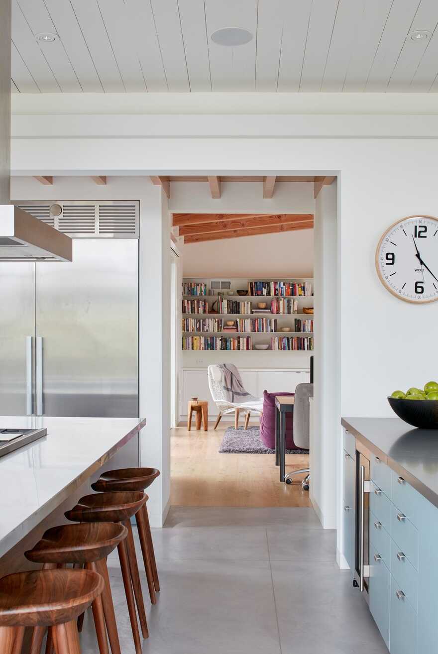 Malcolm Davis Architecture Designs A Sustainable, Modern-Day California Ranch House