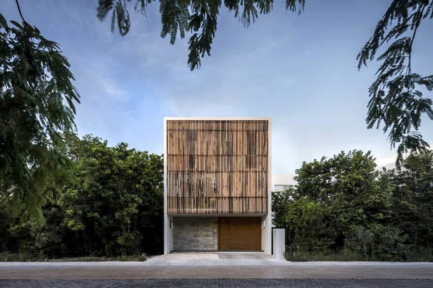 Ciruelo House, Cancun / Warm Architects
