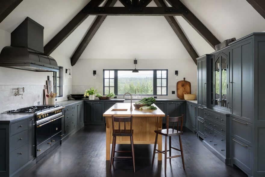 kitchen / Jessica Helgerson Interior Design
