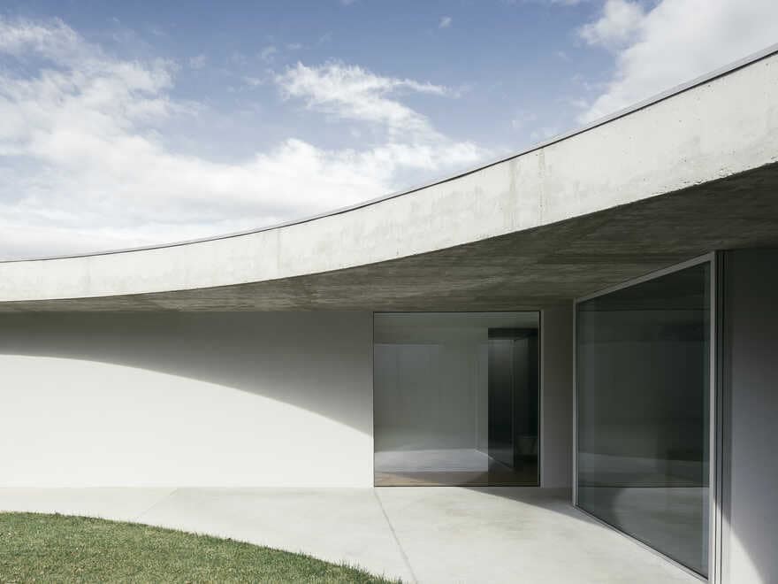 Gloma House / Bruno Dias Arquitectura