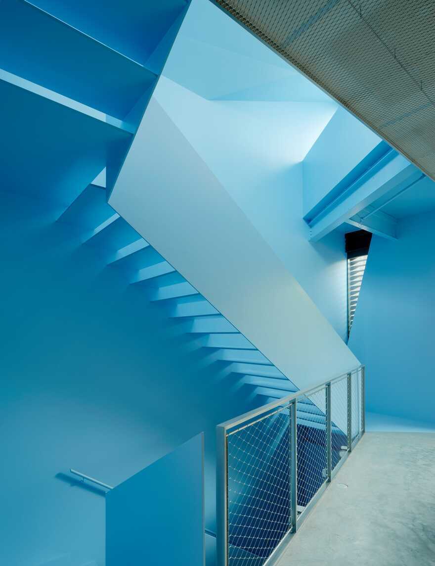 staircase / Ogrydziak & Prillinger Architects