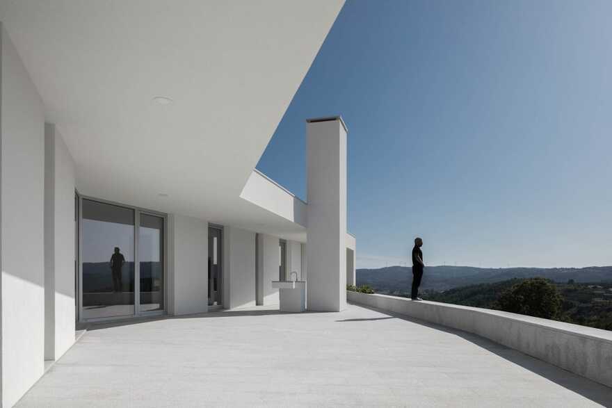 terrace / António Ildefonso Arquitecto