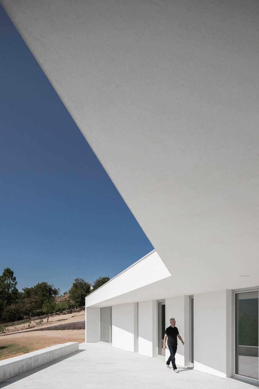 Lamego House / António Ildefonso Arquitecto