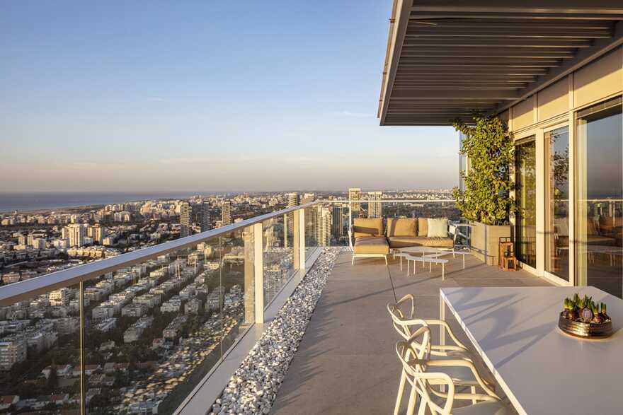 terrace, Tel Aviv / Raz Melamed Architect