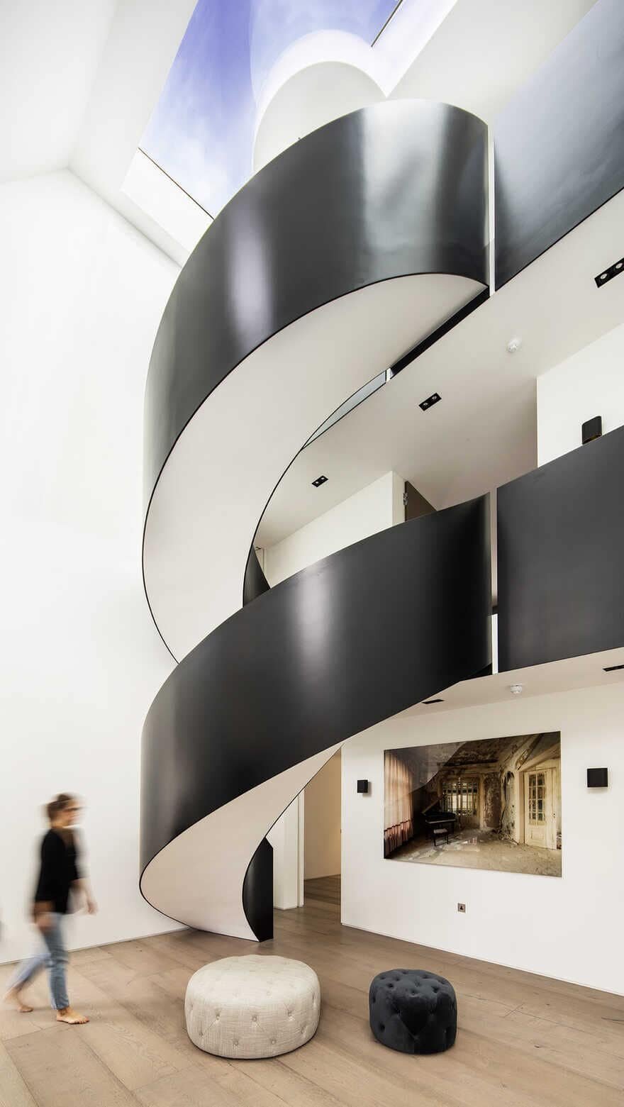 spiral staircase / Finkernagel Ross Architects