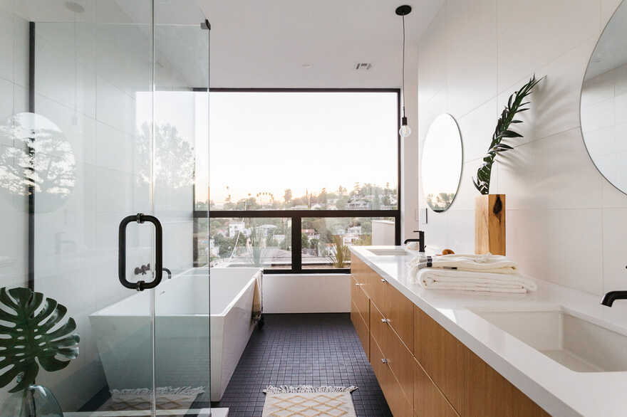 bathroom, Los Angeles / ANX - Aaron Neubert Architects