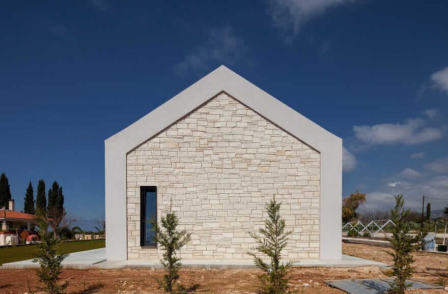 Tina's Barn House, Cyprus / VARDAstudio
